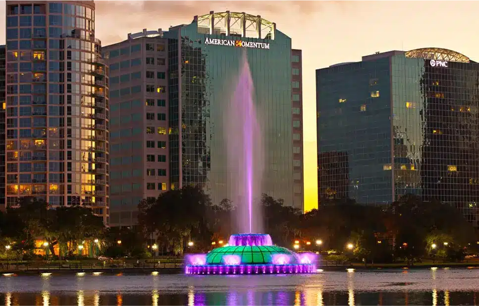 https://www.thefloridalounge.com/wp-content/uploads/2025/07/orlando-parceiros-tfl.webp